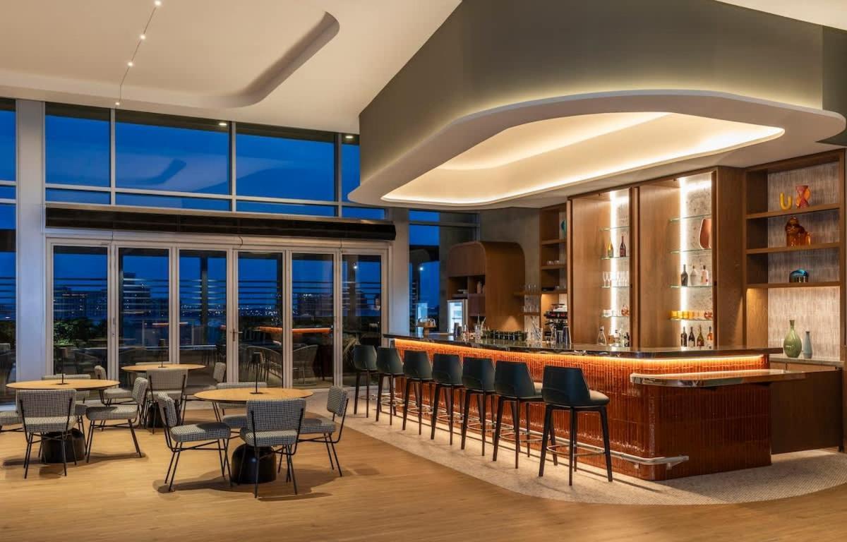 Luxury Highrise In West Village * Dallas
