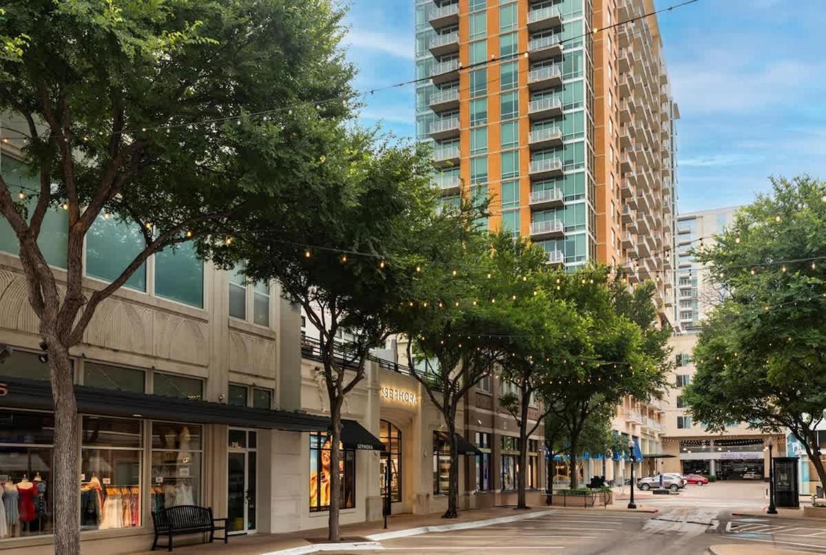 Luxury Highrise In West Village Apartment *