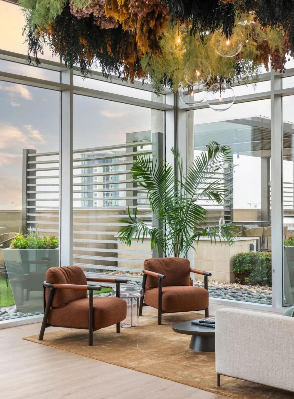 Luxury Highrise In West Village Dallas