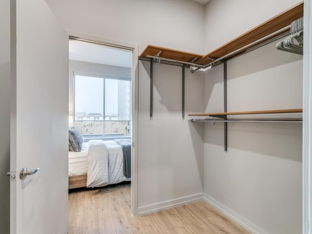 Luxury Highrise In West Village * Dallas