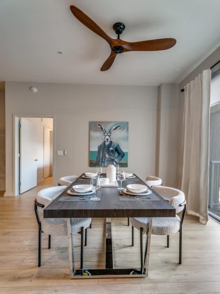 Luxury Highrise In West Village Apartment